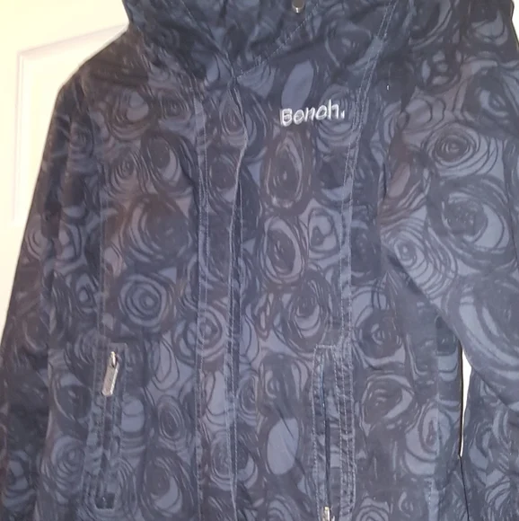 Bench Jacket - Picture 12 of 14